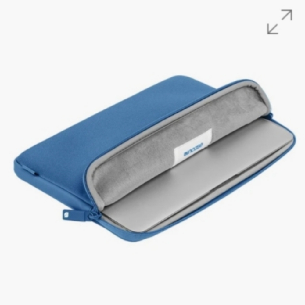 iPad/Tablet Case - Picture 3 of 3